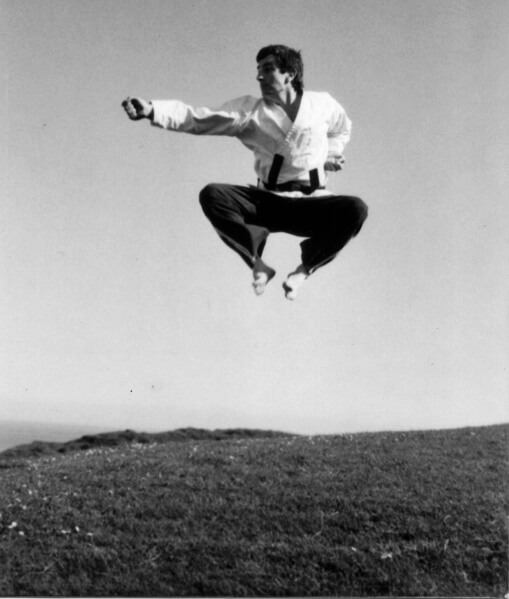 Hanshi Jumping Backfist